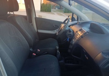 Toyota Yaris II Hatchback 5d 1.0 VVT-i 69KM 2009 Toyota Yaris Kupiony w Polsce - benzyna - klimatyzacja Benzyna 69KM, zdjęcie 11