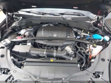Maserati 2023 Maserati Grecale Modena, 2023r., 4x4, 2.0L 2.0 Benzyna 325KM, zdjęcie 9