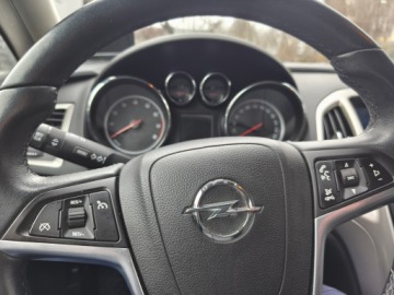 Opel Astra J Hatchback 5d 1.4 Turbo ECOTEC 140KM 2011 OPEL ASTRA J 1,4 140KM Stan BDB, zdjęcie 16