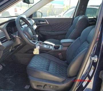 Mitsubishi Outlander III 2023 Mitsubishi Outlander 2023 r., 2,5 L od ubezpieczalni 2.5 Benzyna 181KM, zdjęcie 8