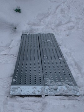 стальной подъезд, пандусы 200 см.