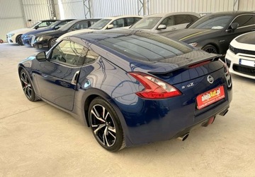 Nissan 370Z Coupe Facelifting 3.7 V6 344KM 2019 Nissan 370 Z 370 Z 4.0 BENZ 344 KM 2019r Warszawa 3.7 Benzyna 344KM, zdjęcie 3