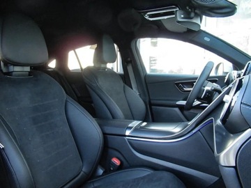 Mercedes GLC C254/X254 Coupe 2.0 200 204KM 2025 GLC Coupe 200 4-Matic AMG Line 2.0 (204KM) 2025, zdjęcie 9