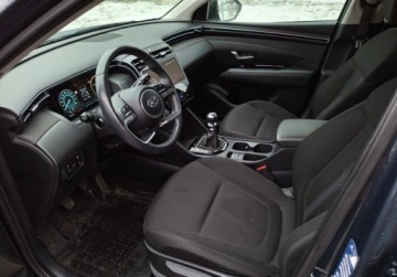 Hyundai Tucson IV SUV 1.6 T-GDI 150KM 2021 Hyundai Tucson Hyundai Tucson 1.6 150KM Executive Trunk, Salon PL, Gwaran, zdjęcie 9