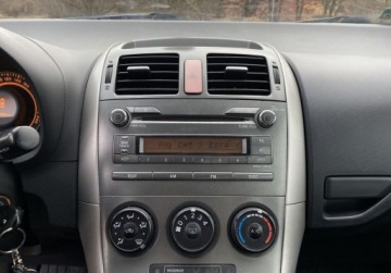 Toyota Auris I Hatchback 1.6 i 16V VVT-i 124KM 2007 Toyota Auris 1.6 VVT-i Luna Salon PL Toyota Mikolajczak Leszno 1.6, zdjęcie 18