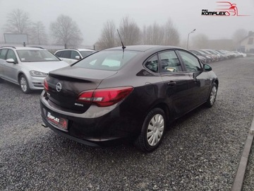 Opel Astra J Sedan 1.4 Turbo ECOTEC 140KM 2015 Opel Astra 1.4 Benzyna LPG 140KM Klimatyzacja Zarejestrowany 1.4 140KM, zdjęcie 4