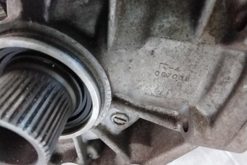 REDUKTOR PŘEDNÍ CITROEN C-CROSSER (EP_) 067038 2.2L DIESEL 115KW 2011