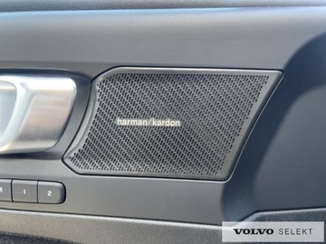 Volvo XC40 Crossover Facelifting 2.0 B3 163KM 2024 Volvo XC 40 XC40 B3 Plus Dark Pakiet Driver Assist, zdjęcie 17