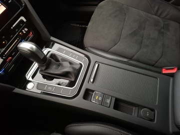 Volkswagen Arteon Fastback Facelifting 2.0 TSI 190KM 2022 Volkswagen Arteon Elegance, 2.0 TSI / 190KM, DSG,, zdjęcie 17