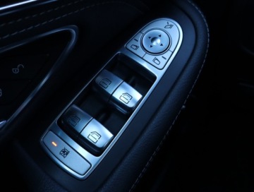 Mercedes GLC C253 SUV 2.1 220 d 170KM 2015 Mercedes GLC GLC 220 d 4MATIC, 167 KM, 4X4, zdjęcie 15