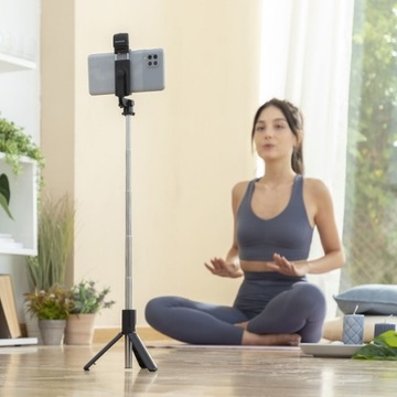 Светодиодный штатив и пульт дистанционного управления InnovaGoods Selfie Stick 3 в 1