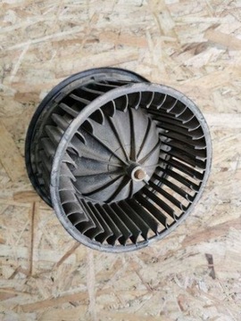357819021 RADIÁTOR 2.0 85 1994 VW PASSAT B3/B4 (3A2 35I)