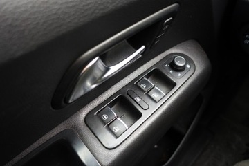 Volkswagen Amarok I Pick Up Double Cab Facelifting 3.0 TDI 258KM 2019 Volkswagen Amarok Bezwypadek salonPL HAK 4Mot. 3.0 V6 Kamera Tempoma, zdjęcie 15