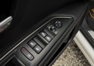 Peugeot 3008 II Crossover 1.6 THP 165KM 2018 Peugeot 3008 II 1.6 GT-line LED 165KM gwarancja AUTOMAT PANORAMA, zdjęcie 32