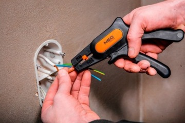01-519 АВТОМАТИЧЕСКИЙ СНЯТИТЕЛЬ ИЗОЛЯЦИИ 195 ММ NEO Tools
