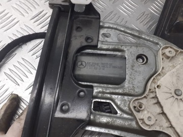 MECHANIZMUS OKNO PRAVÝ PŘEDNÍ MERCEDES W203 A2118201742