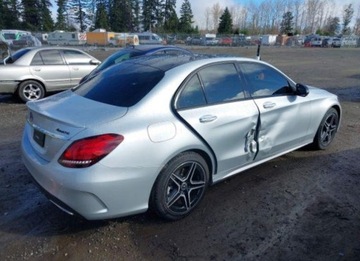 Mercedes Klasa C W206 2021 Mercedes-Benz Klasa C 2021, 2.0L, 4x4, od ubezpieczalni, zdjęcie 7