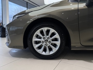 Toyota Corolla XII Sedan 1.8 Hybrid 122KM 2022 Toyota Corolla Comfort + TECH / 1 właściciel / Sal, zdjęcie 16
