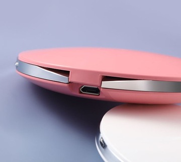 Белое карманное зеркало со светодиодной подсветкой + декоративная сумка