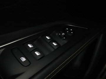 Peugeot 3008 II Crossover 2.0 BlueHDi 180KM 2017 Peugeot 3008 GT Line automat panorama 180KM navi, zdjęcie 36