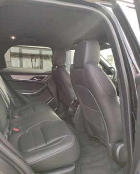 Jaguar F-Pace SUV Facelifting 2.0 D 204KM 2023 Jaguar F-Pace 2.0D I4 204 PS AWD Auto R-Dynamic S MY24 2.0 Diesel 204KM, zdjęcie 17