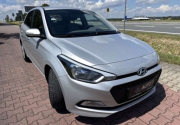 Hyundai i20 II Hatchback 5d 1.2 75KM 2015 Hyundai i20 Benzyna Bezwypadkowy Caly lakier oryginalny Klimatyzacja GWARA, zdjęcie 11