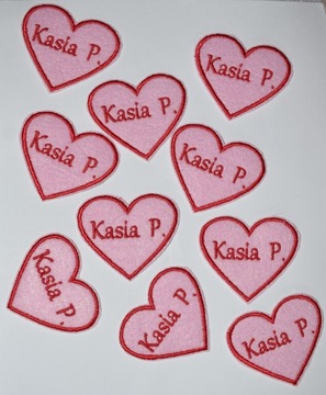 нашивка в виде сердца, фирменная табличка, термоклейка