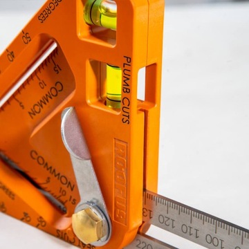 УНИВЕРСАЛЬНЫЙ ИНСТРУМЕНТ УГЛОВОЙ 10в1 Roofus Standard