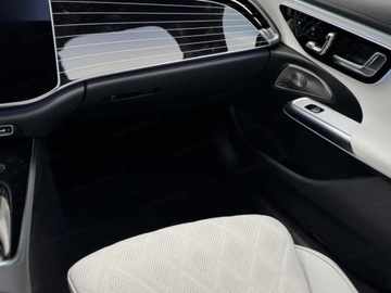 Mercedes Klasa E W214 Sedan 3.0 450d 367KM 2025 E Klasa 450 d 4-Matic AMG 3.0 (367KM) 2025, zdjęcie 8