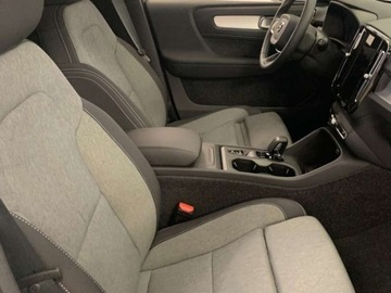 Volvo XC40 2026 VOLVO XC40 B4 Plus Dark Suv 2.0 (197KM) 2025, zdjęcie 11