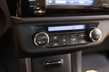 Toyota Corolla X Sedan Facelifting 1.6 Valvematic 132KM 2014 Toyota Corolla 1.6 Premium 1.6 Benzyna 132KM, zdjęcie 20