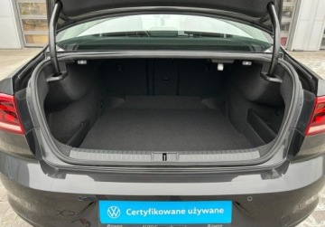 Volkswagen Passat B8 Limousine Facelifting 2.0 TSI 190KM 2021 Volkswagen Passat Business Pakiety, ACC, Ladowarka indukcyjna, GPS, ergoC, zdjęcie 8
