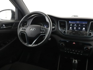 Hyundai Tucson III SUV Facelifting 1.6 T-GDi 177KM 2018 Hyundai Tucson automat 177KM navi grzane fotele, zdjęcie 15