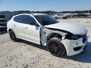 Maserati Levante 2022 Maserati Levante Base 2022 3.0l 3.0 Benzyna 345KM, zdjęcie 4