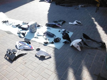 bmw s1000rr owiewka spojler błotnik felga rama zadupek stelaż lusterko