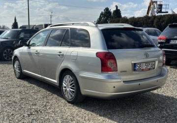 Toyota Avensis II Kombi 2.0 D-4D 126KM 2006 Toyota Avensis GWARANCJA 2.0 Diesel 126KM, zdjęcie 2