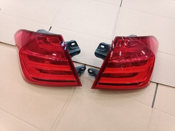 BMW 3 F30 ACTIVE HYBRID 3.0 USA 2013 LAMPA TYŁ W BŁOTNIK PRAWA