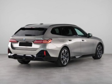 BMW Seria 5 G90-91 Touring 2.0 520d 197KM 2025 BMW Seria 5 Touring 520d xDrive Sport Combi 2.0 (197KM) 2025, zdjęcie 4