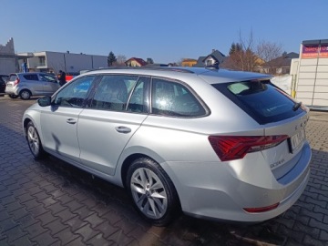 Skoda Octavia IV Scout 1.5 TSI ACT 150KM 2021 Skoda Octavia 1.5 TSI IV 150 M Salon PL Lakier oryginał po przeglądzie, zdjęcie 5