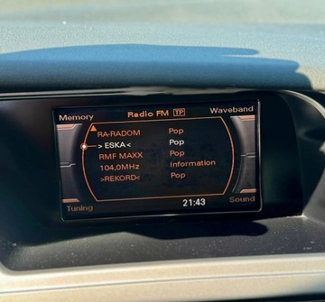 Audi A4 B8 Limousine 2.0 TFSI 180KM 2010 Audi A4 Limousine 2.0T 180KM Sedan cliamtronic Bixenon LED Grzane fotele, zdjęcie 31