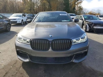 BMW Seria 7 G11-G12 2018 BMW Seria 7 750xi 2018 4.4l 4.4 Benzyna 445KM, zdjęcie 5