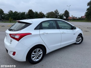 Hyundai i30 II Hatchback 3d 1.6 GDI 135KM 2013 Hyundai i30 Hyundai i30 blue 1.6 GDI YES Gold 1.6 Benzyna 135KM, zdjęcie 18