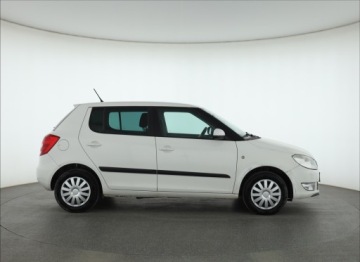 Skoda Fabia II Hatchback Facelifting 1.2 HTP 70KM 2012 Skoda Fabia 1.2 12V, Klima, zdjęcie 5