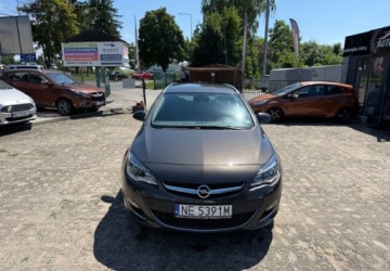 Opel Astra J Sports Tourer Facelifting 2.0 CDTI ECOTEC 165KM 2014 Opel Astra gwarancja 12 miesiecy 2.0 Diesel 165KM, zdjęcie 9