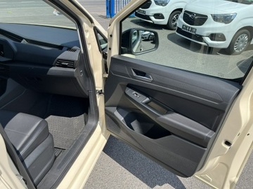 Volkswagen Caddy V Caddy 2.0 TDI 122KM 2021 Volkswagen Caddy 2.0-122KM Automat Navi 7-oso 2022, zdjęcie 34