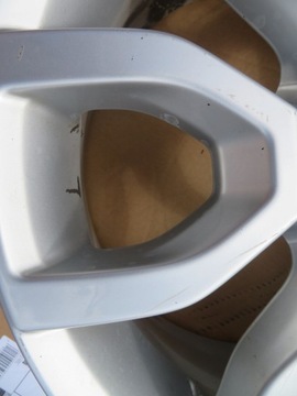 ЛЕГКОСПЛАВНЫЙ ДИСК VOLVO V40 CROSS C30 V70 31423874