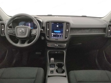 Volvo XC40 Crossover Facelifting 2.0 B3 163KM 2026 2.0 B3 Essential (163 KM) Hak holowniczy, składany, zdjęcie 7