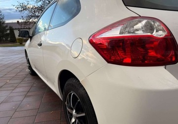 Toyota Auris I Hatchback 5d Facelifting 1.4 D-4D 90KM 2012 Toyota Auris Toyota Auris 1.4 D-4D Edition 1.4 Diesel 90KM, zdjęcie 15