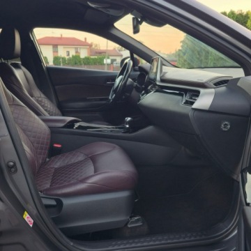 Toyota C-HR I Crossover 1.8 Hybrid 122KM 2018 Toyota C-HR 1.8 HYBRID GR SPORT SKÓRY CZARNY, zdjęcie 23