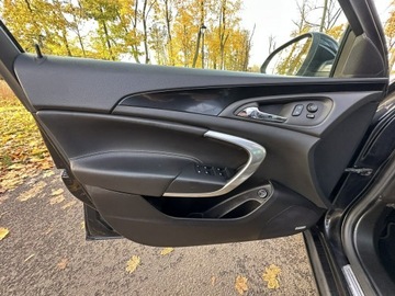 Opel Insignia I Sports Tourer Facelifting 2.0 CDTI BiTurbo ECOTEC 195KM 2014 Opel Insignia OPC COSMO Indyvidual 2.0 BiTurbo 195, zdjęcie 17